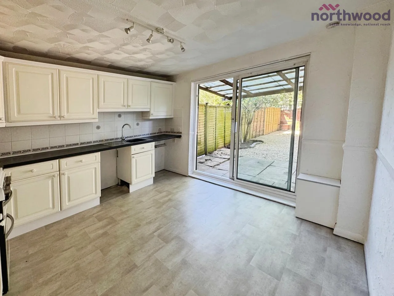 Lynn Close, West End, SO18, photo 5