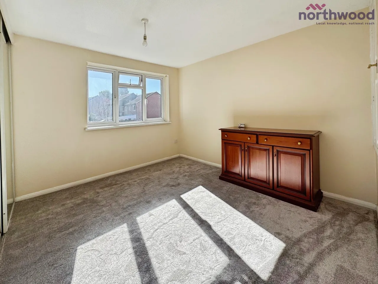 Lynn Close, West End, SO18, photo 8
