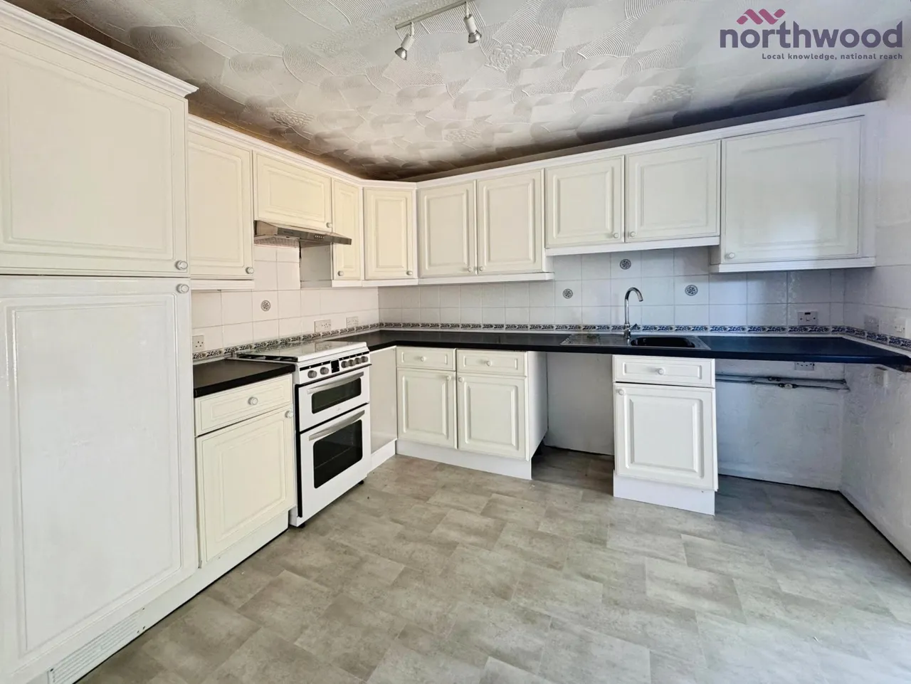 Lynn Close, West End, SO18, photo 6