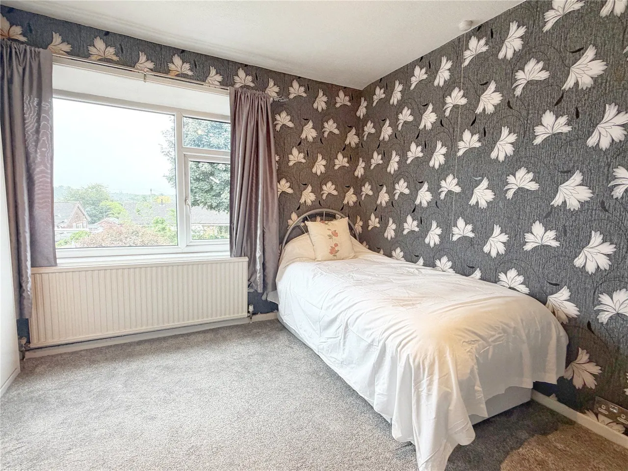 Glamis Avenue, Hopwood, OL10, photo 5