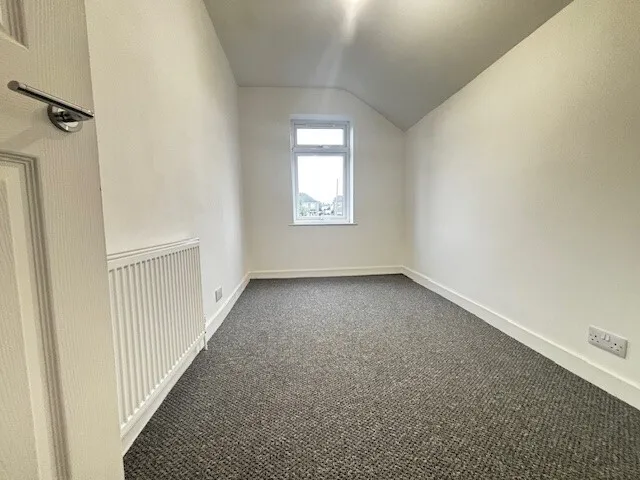 Marlborough Road, Kirkby-In-Ashfield, NG17, photo 11