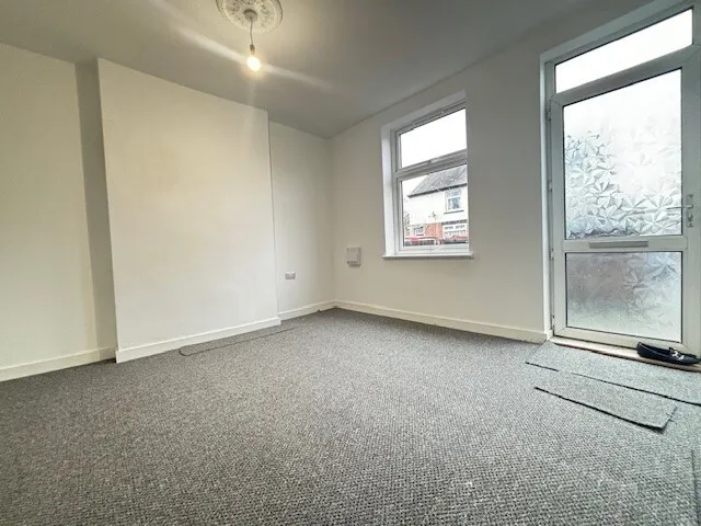 Marlborough Road, Kirkby-In-Ashfield, NG17, photo 3