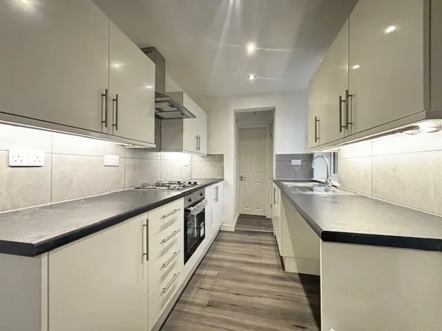 Marlborough Road, Kirkby-In-Ashfield, NG17, photo 2