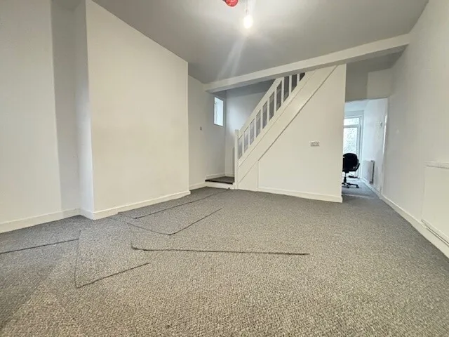 Marlborough Road, Kirkby-In-Ashfield, NG17, photo 5