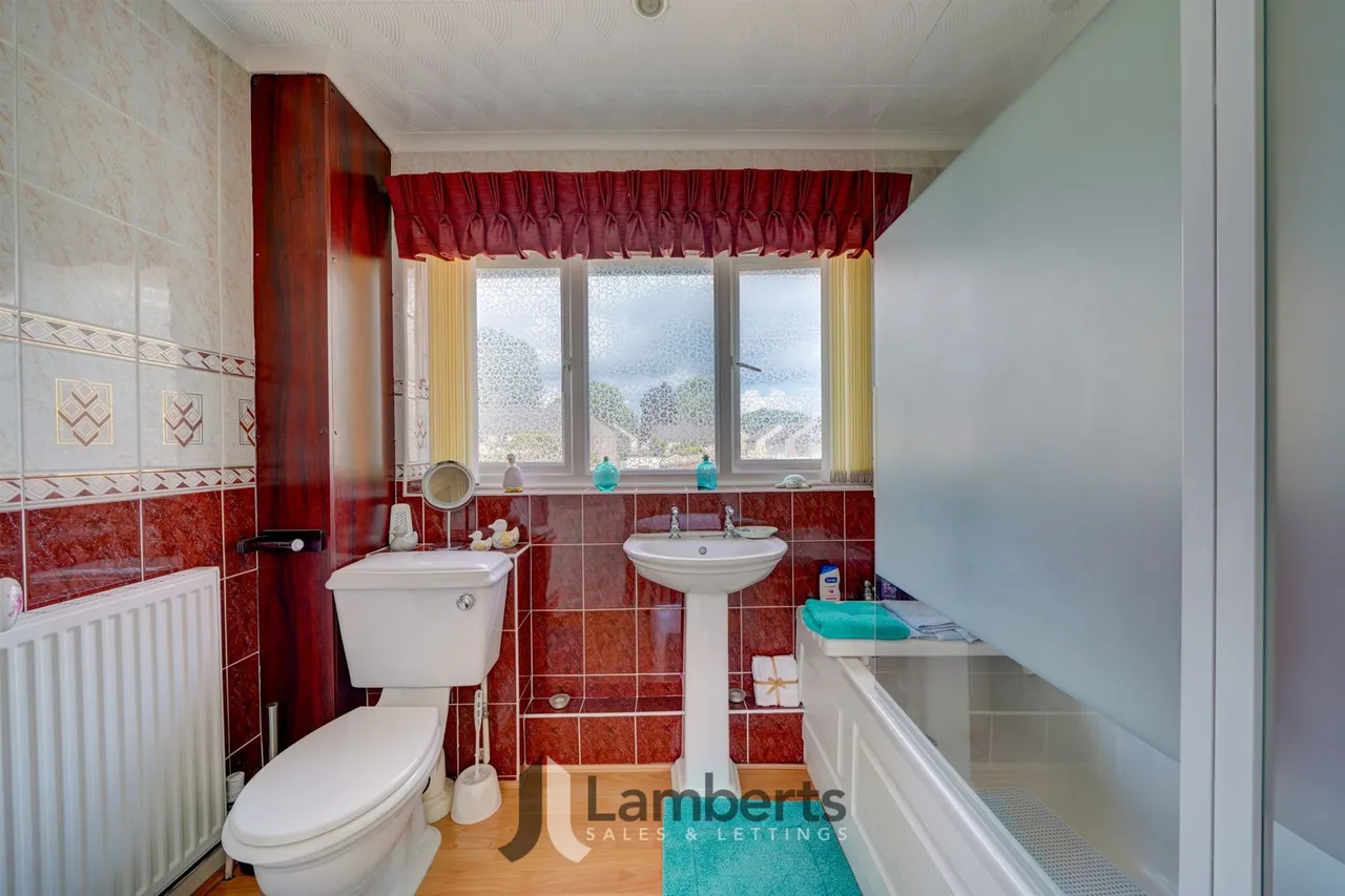 8 Stanley Close, Redditch, photo 12