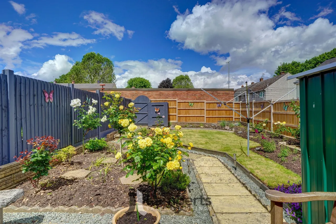 8 Stanley Close, Redditch, photo 15