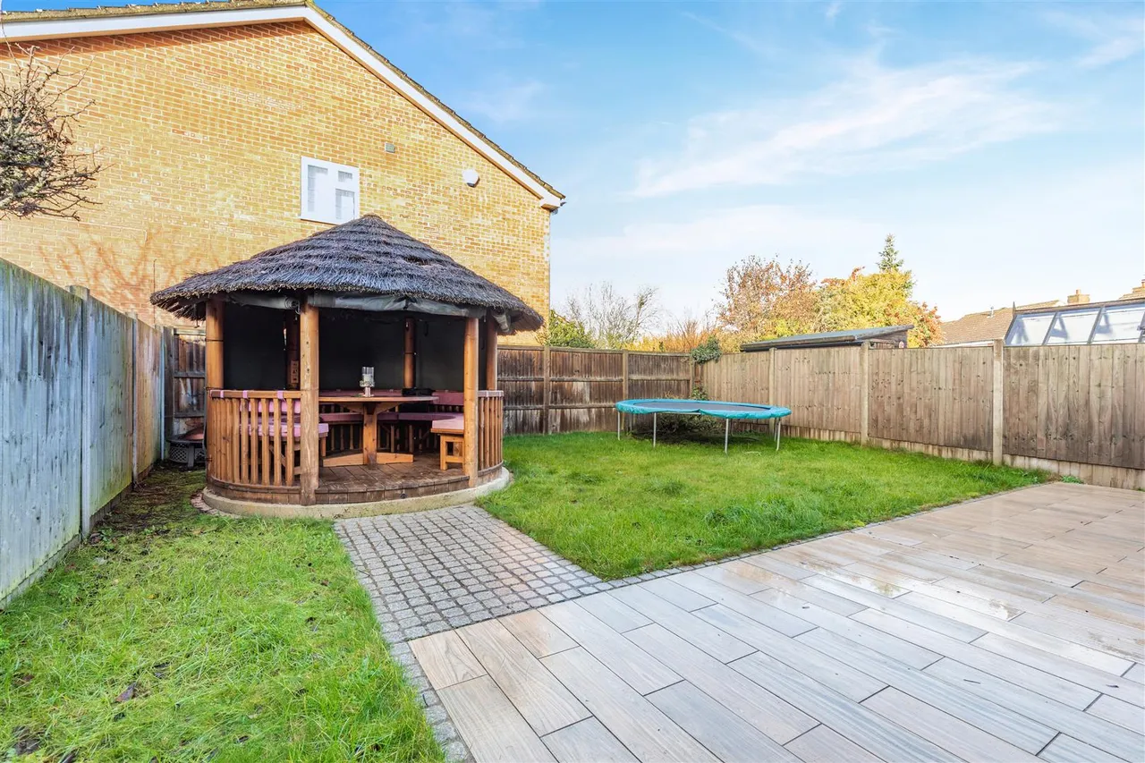 Hazelwood Drive, Maidstone, photo 19