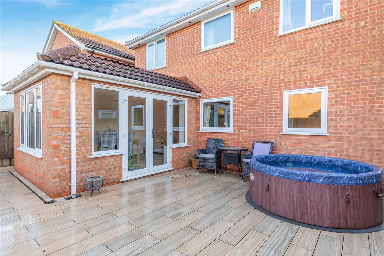 Hazelwood Drive, Maidstone, photo 21