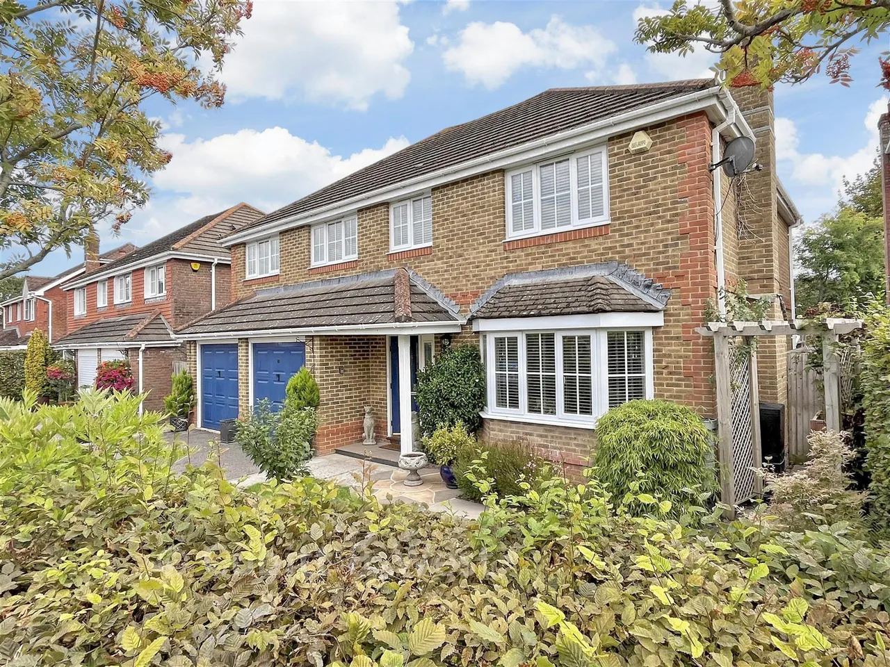 5 bed house for sale, Willard Way, Ashington, RH20