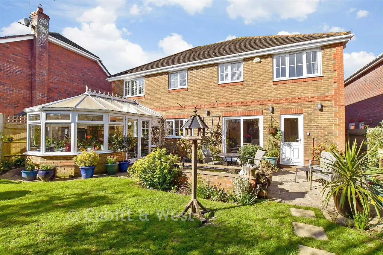 Willard Way, Ashington, RH20, photo 16
