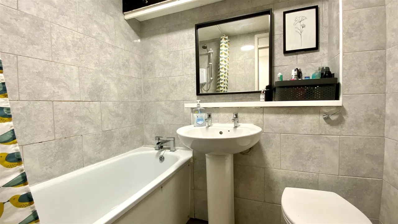 Upper Mulgrave Road, Cheam, Sutton, SM2 7AZ, photo 6
