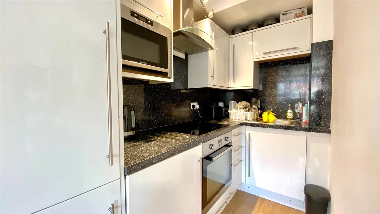 Upper Mulgrave Road, Cheam, Sutton, SM2 7AZ, photo 5