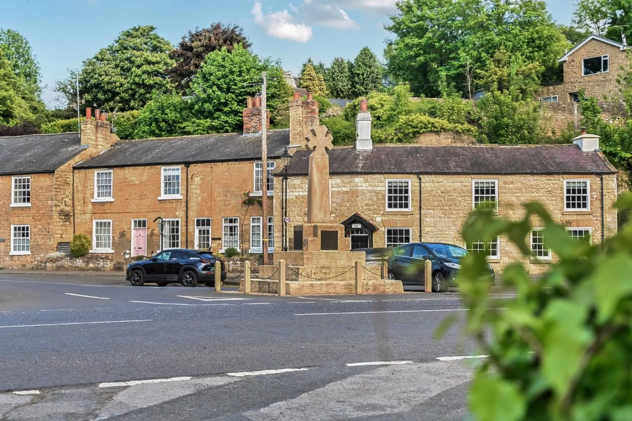 Back Street, Wetherby, LS23, photo 9