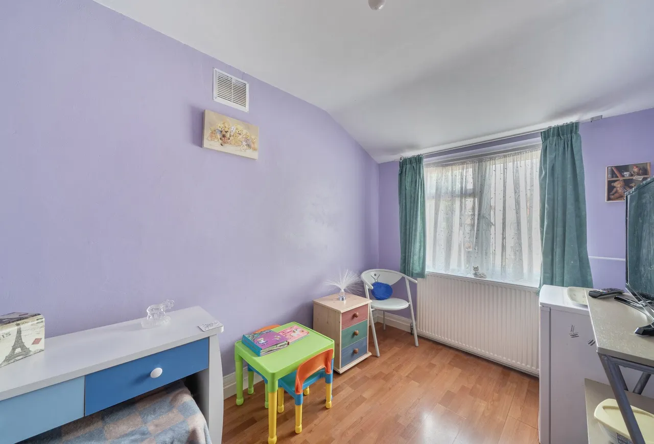 Rose Glen, London, NW9 0JR, photo 6