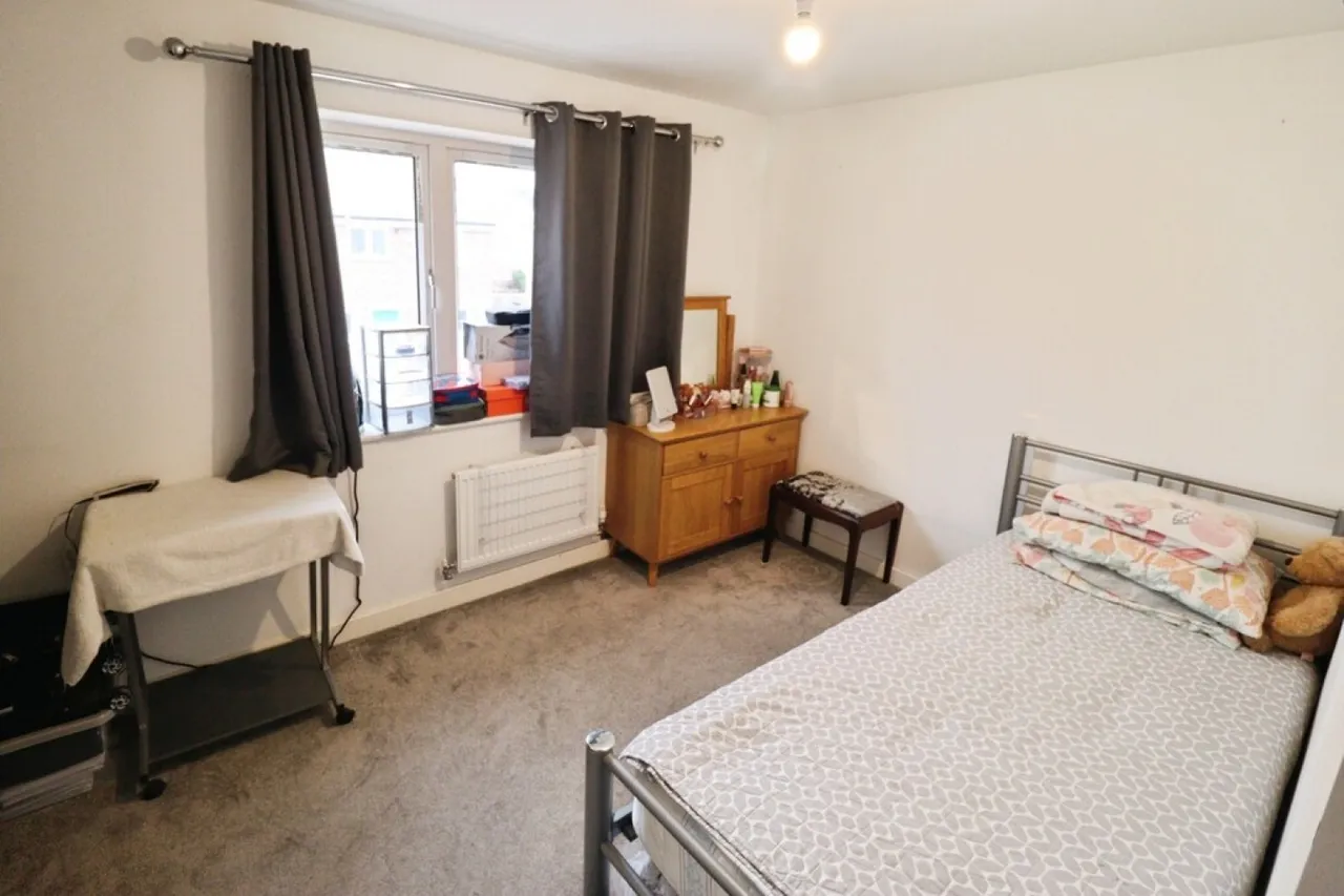 Westhorpe Avenue, photo 8