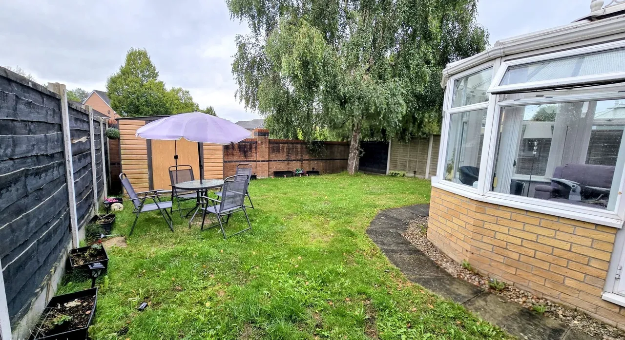 Ainsbrook Avenue, Manchester M9, photo 18