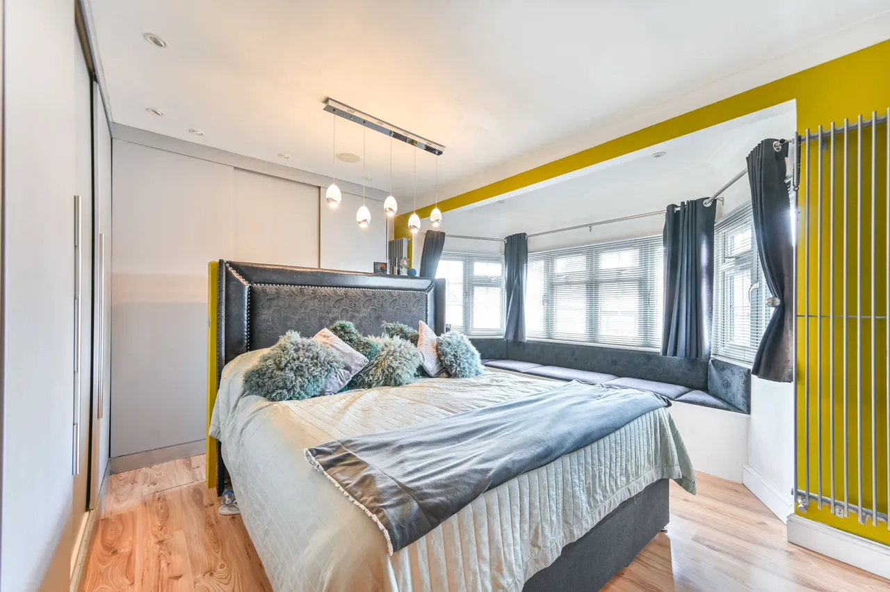 12 Grendon Gardens, Wembley, photo 7