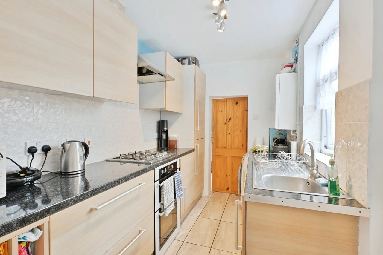 Park Road, Spalding, Lincolnshire, PE11, photo 3