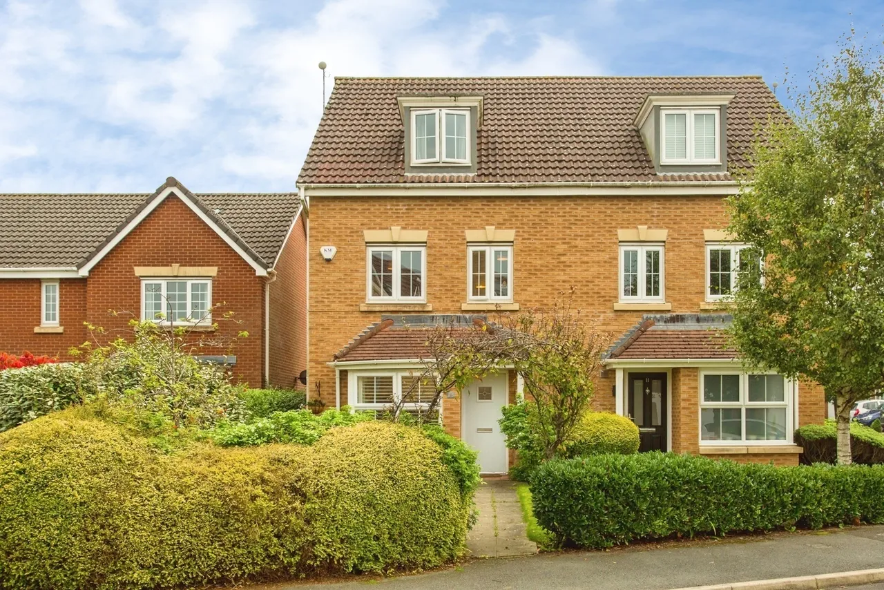 4 bed house for sale, Aycliffe Drive, Buckshaw Village, PR7