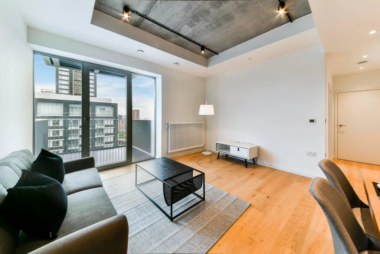 1 bed flat for sale, Serapis House, Goodluck Hope, E14