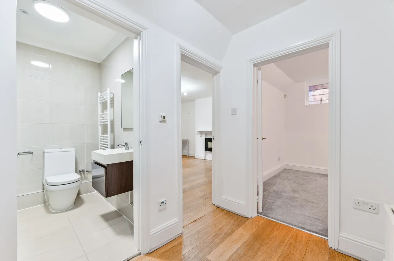 Flat 1, 30 West End Lane, London, photo 9