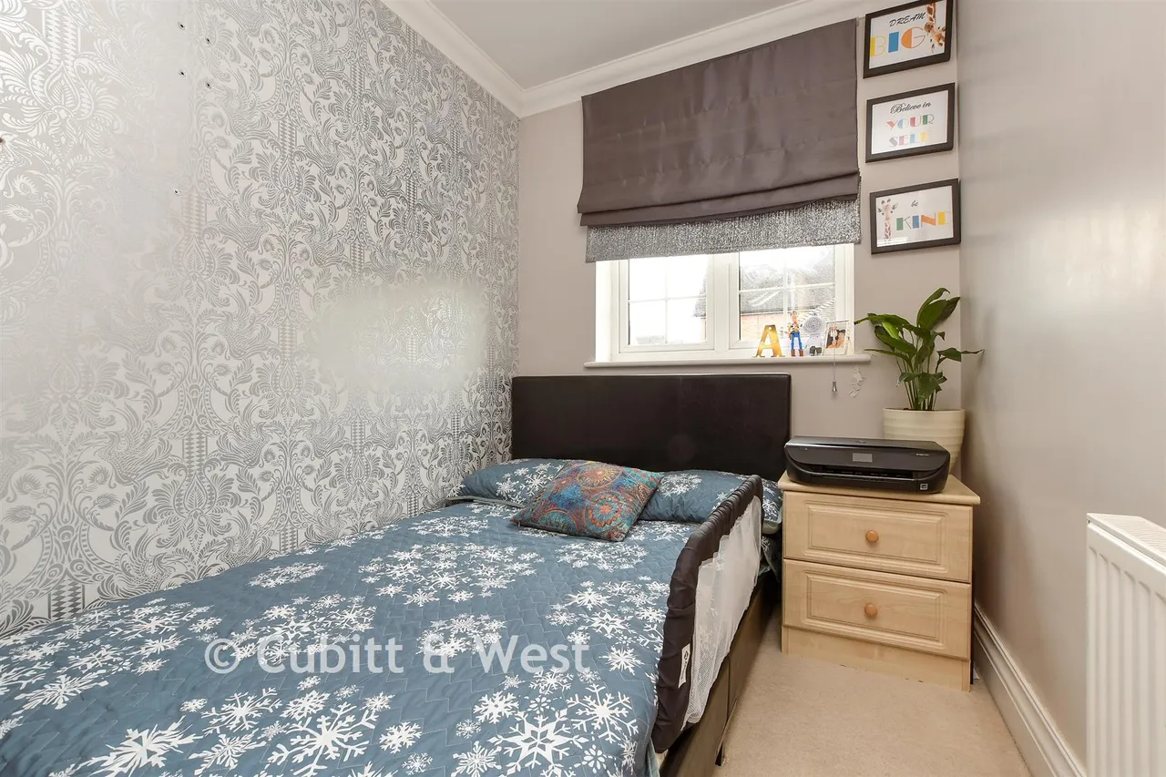 Reigate Road, Epsom, KT17, photo 13