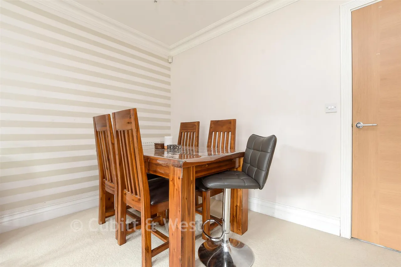 Reigate Road, Epsom, KT17, photo 10