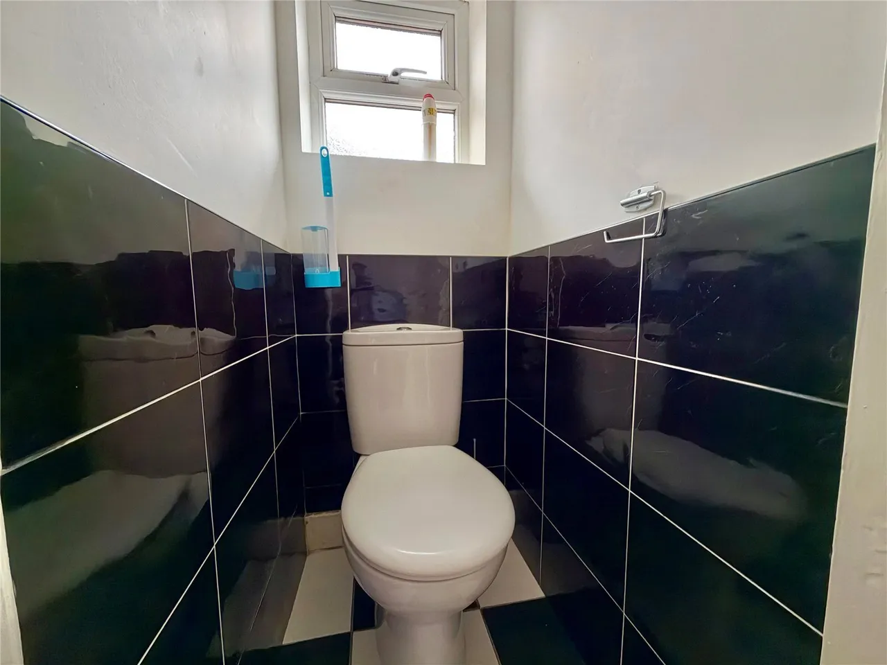 Lindbury Avenue, Stockport, SK2, photo 11