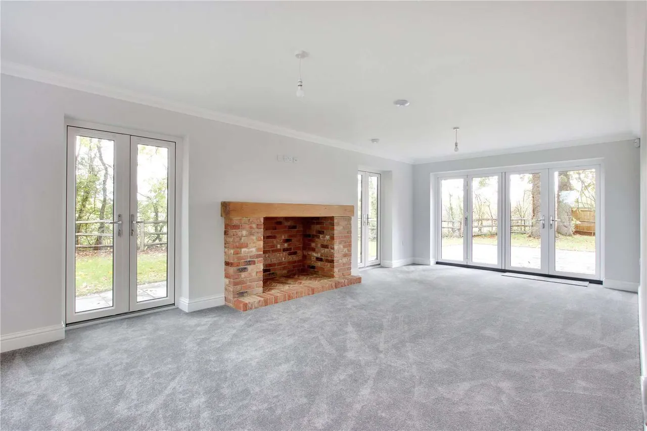 Claygate Road, Yalding, ME18, photo 3