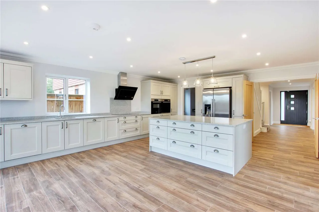 Claygate Road, Yalding, ME18, photo 4