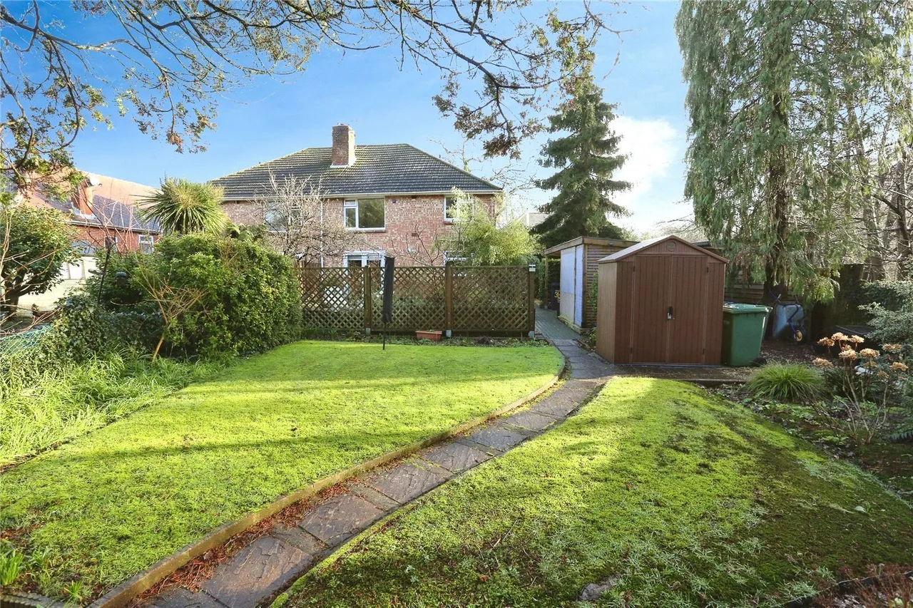 Woolston Road, Netley Abbey, SO31, photo 8