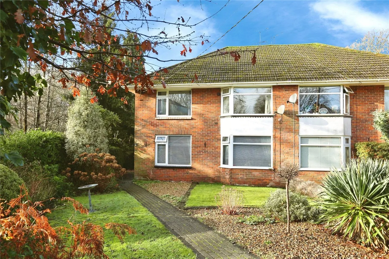 Woolston Road, Netley Abbey, SO31, photo 17