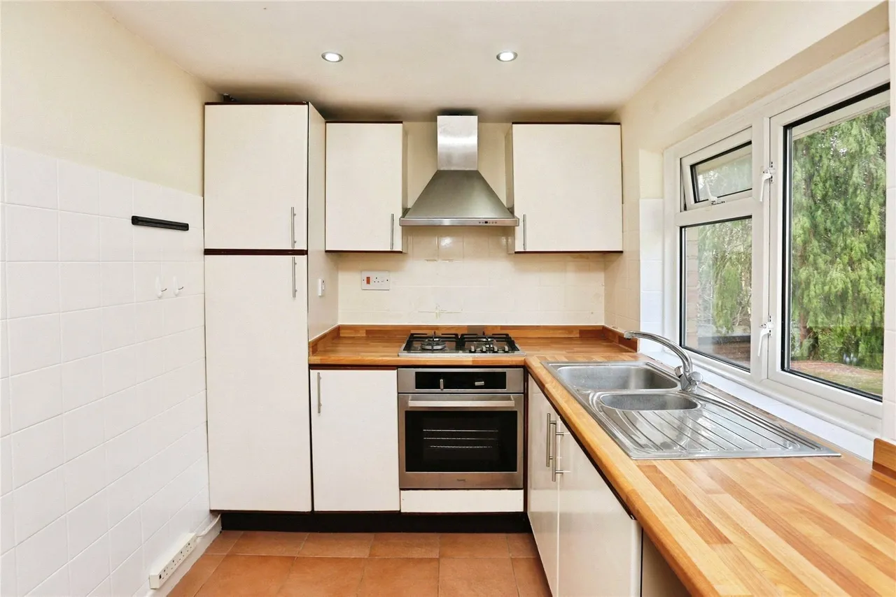 Woolston Road, Netley Abbey, SO31, photo 5