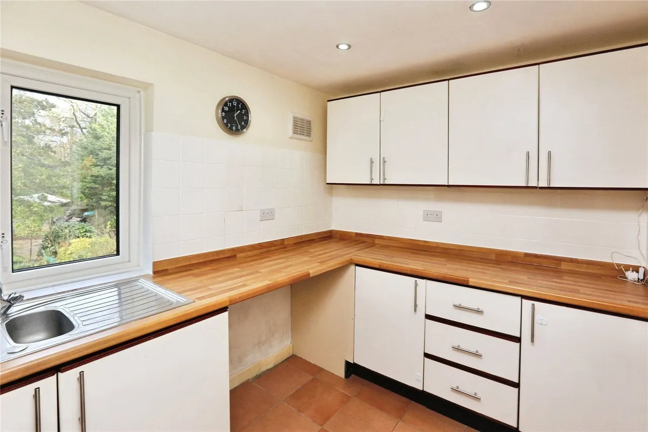 Woolston Road, Netley Abbey, SO31, photo 6