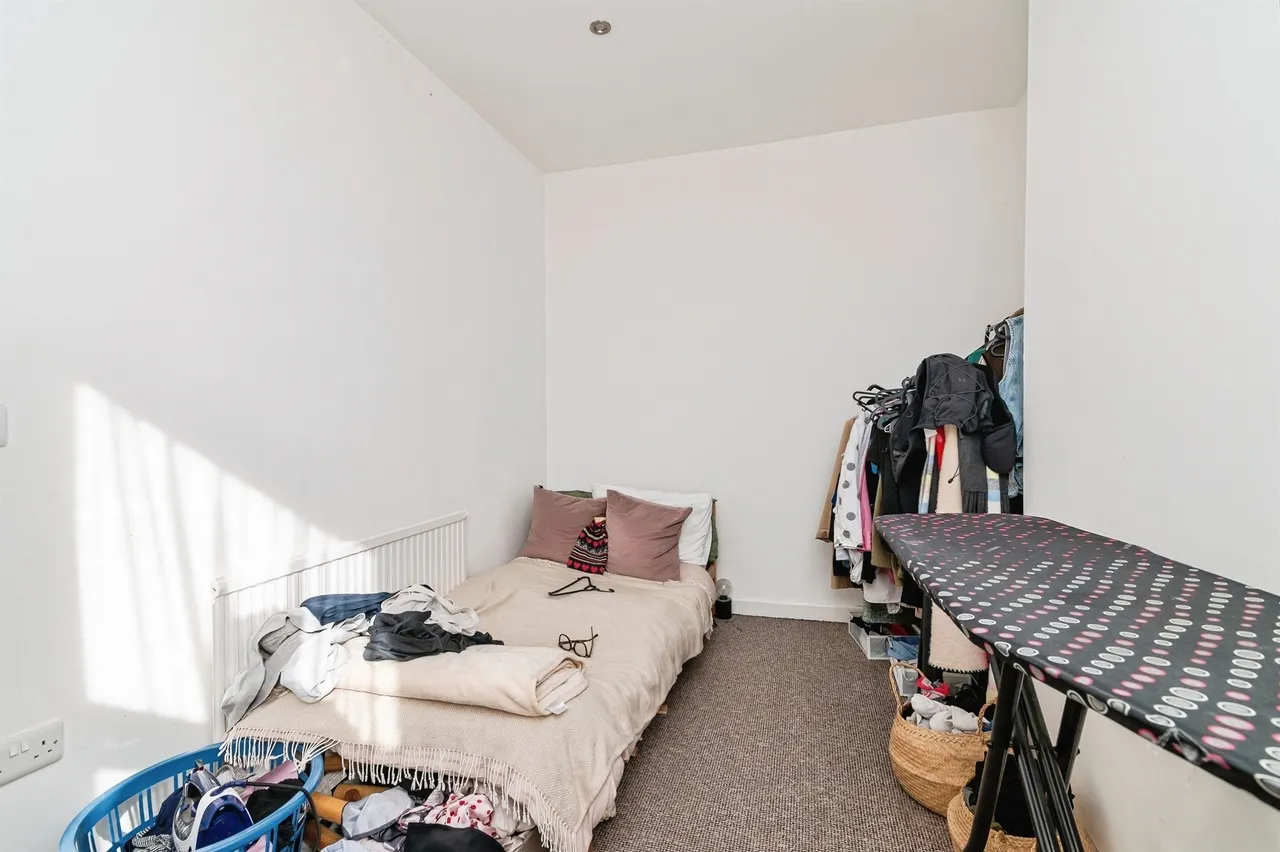 Wallis Street, Nottingham, NG6, photo 17