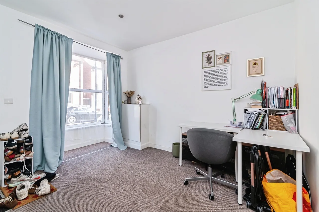 Wallis Street, Nottingham, NG6, photo 2