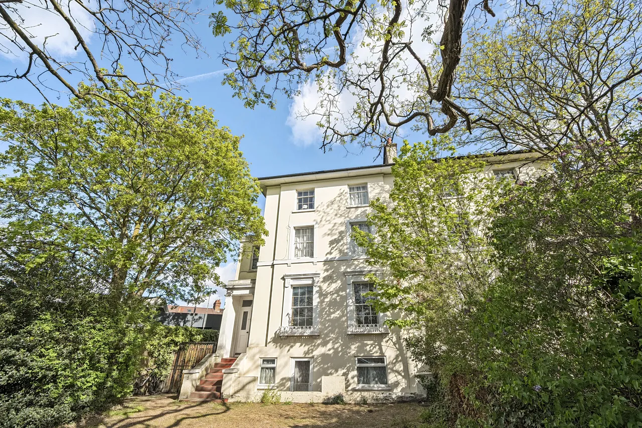 Flat 2, 39 Shooters Hill Road, London, photo 9