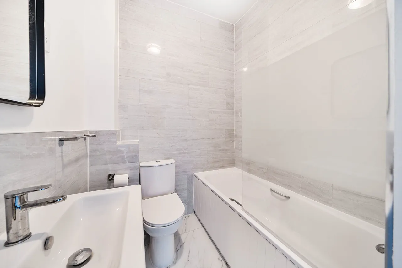 Flat 2, 39 Shooters Hill Road, London, photo 8