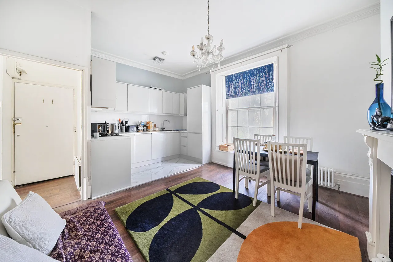 Flat 2, 39 Shooters Hill Road, London, photo 3