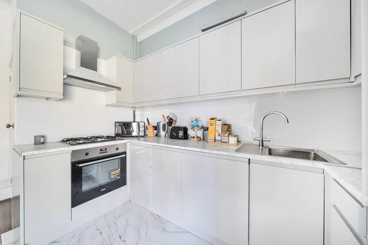 Flat 2, 39 Shooters Hill Road, London, photo 12