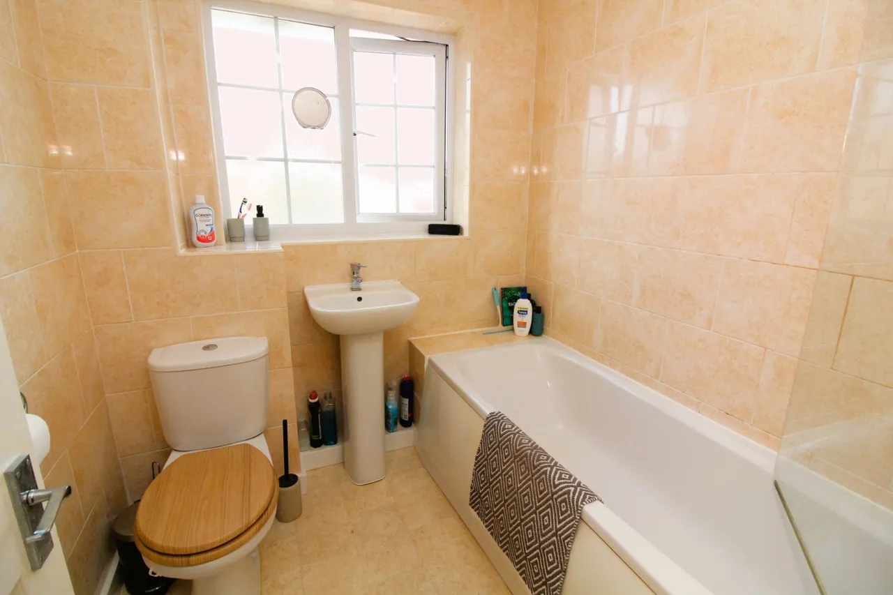 Purley Drive, Bridgwater, TA6, photo 16
