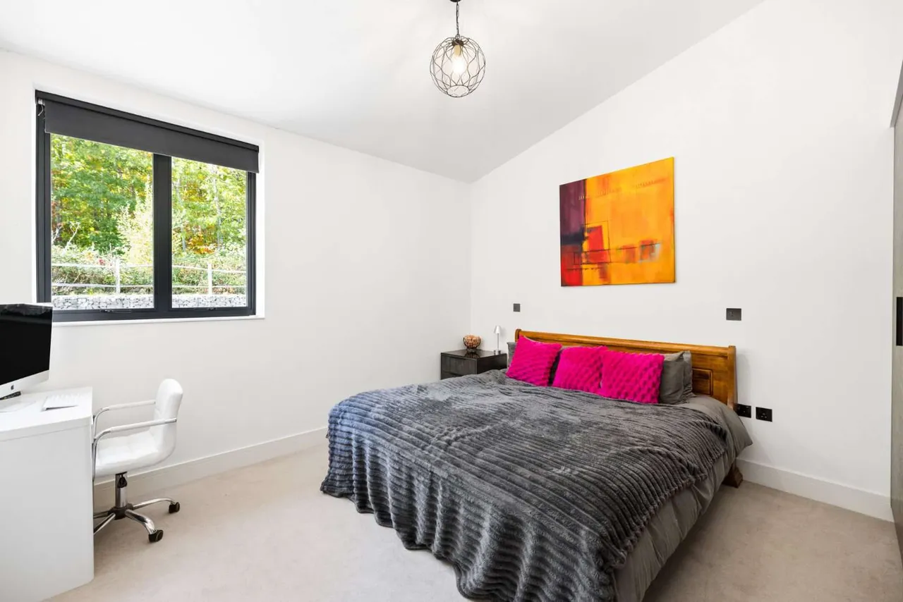 Deerlands Lane, Dunsfold, GU8, photo 21