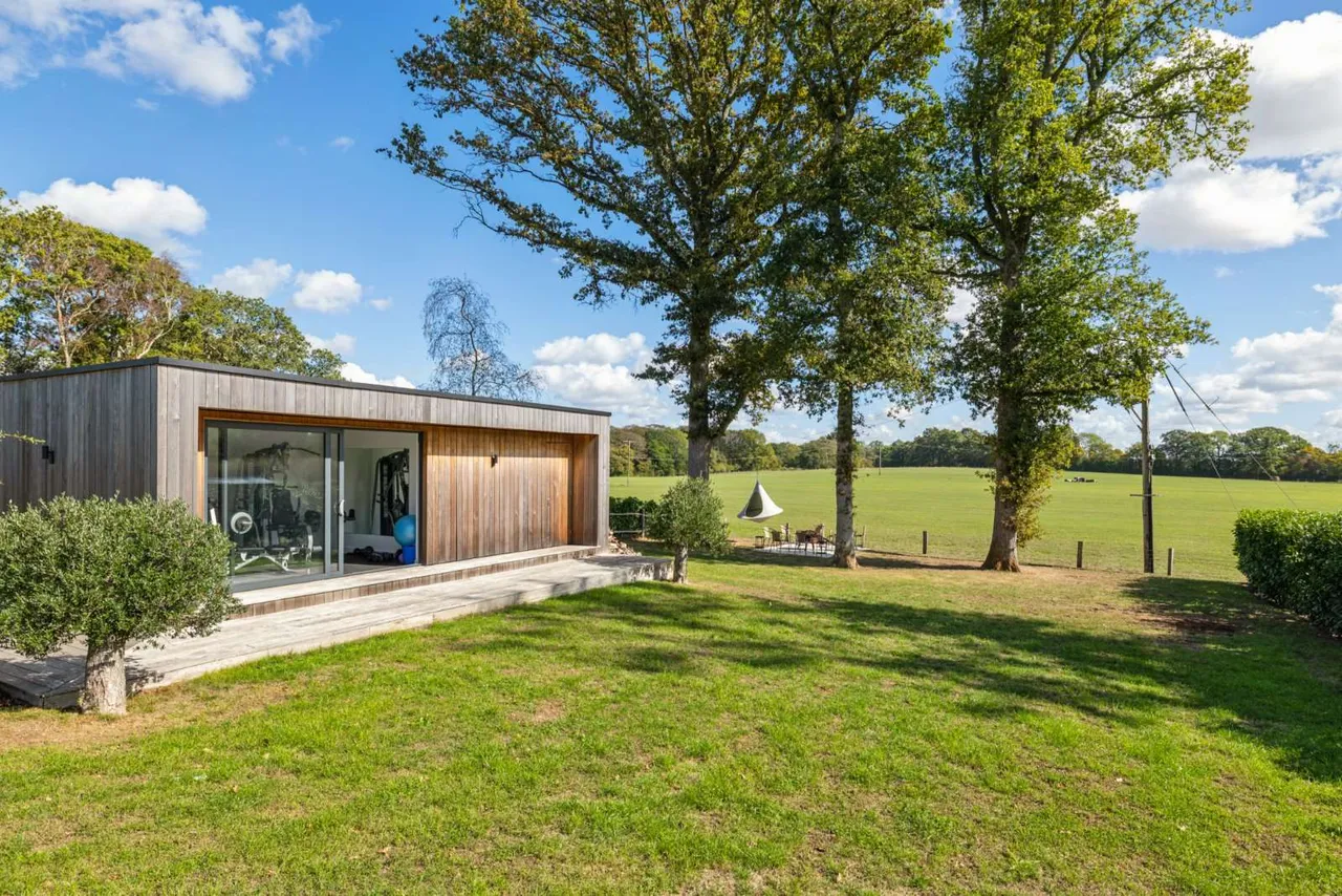 Deerlands Lane, Dunsfold, GU8, photo 26