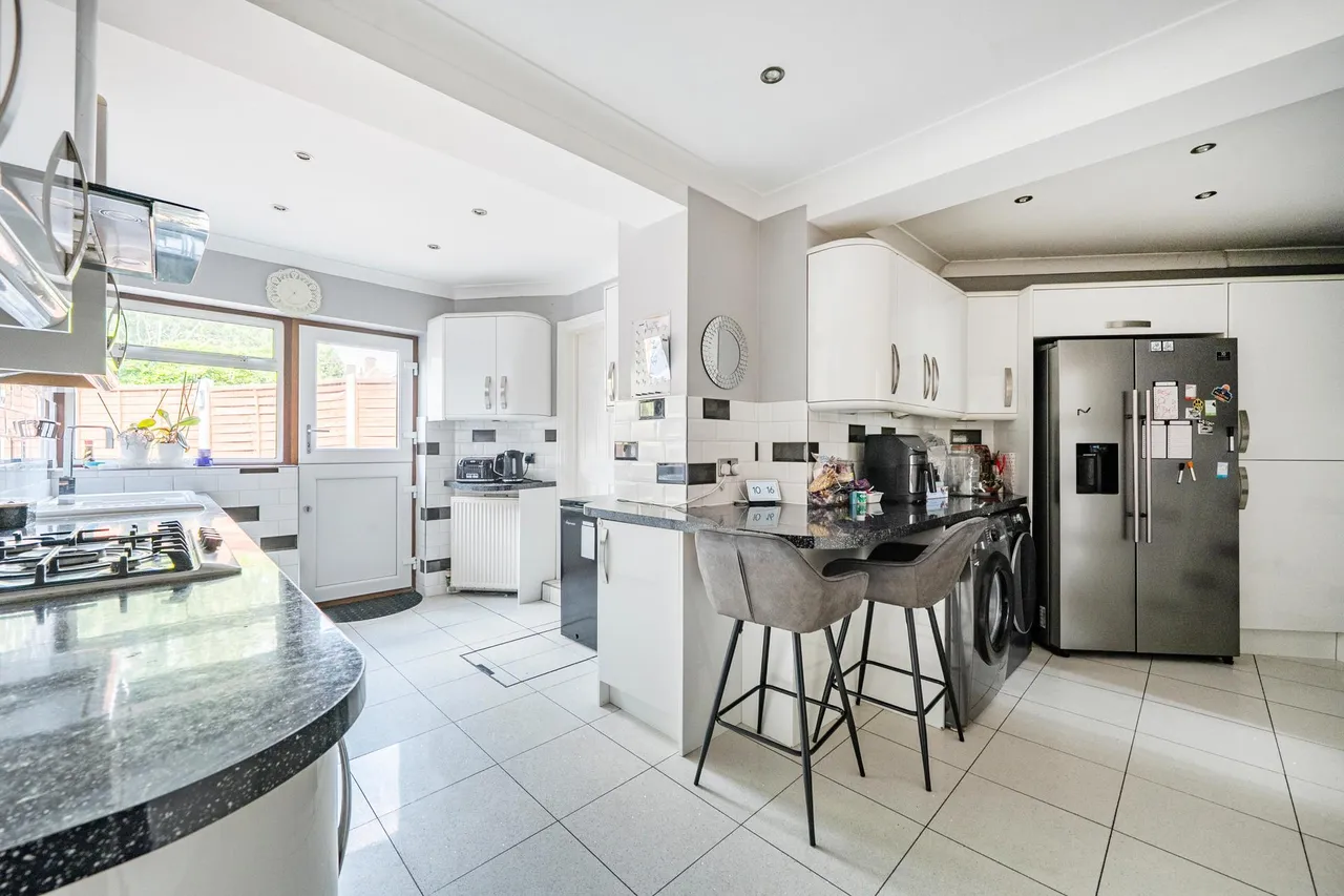 Blumfield Crescent, Burnham, SL1, photo 9