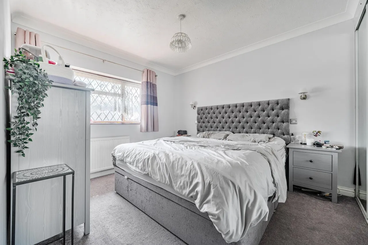 Blumfield Crescent, Burnham, SL1, photo 12