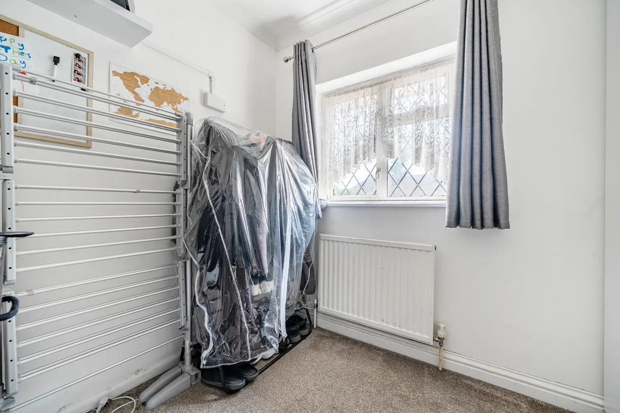 Blumfield Crescent, Burnham, SL1, photo 15