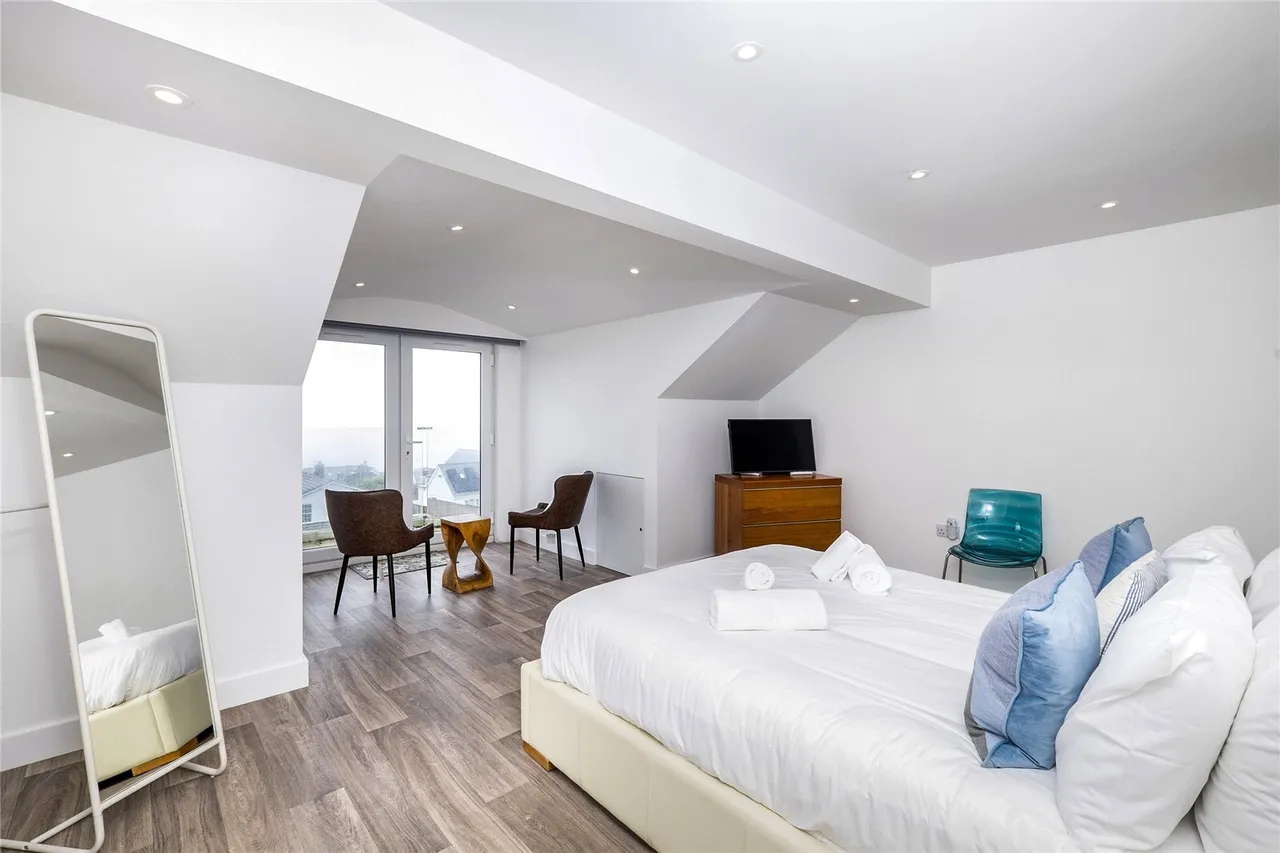Samphire St. Ives Road, St. Ives, TR26, photo 5