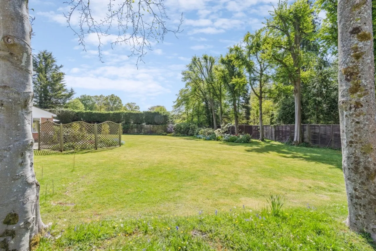 Upper Hollis, Great Missenden, HP16, photo 29