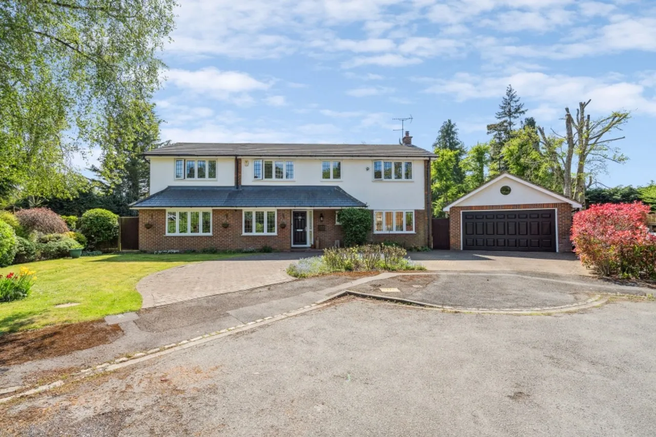 Upper Hollis, Great Missenden, HP16, photo 31