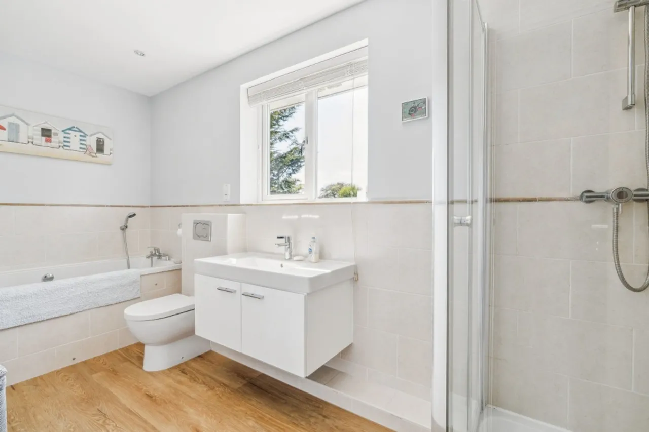 Upper Hollis, Great Missenden, HP16, photo 17